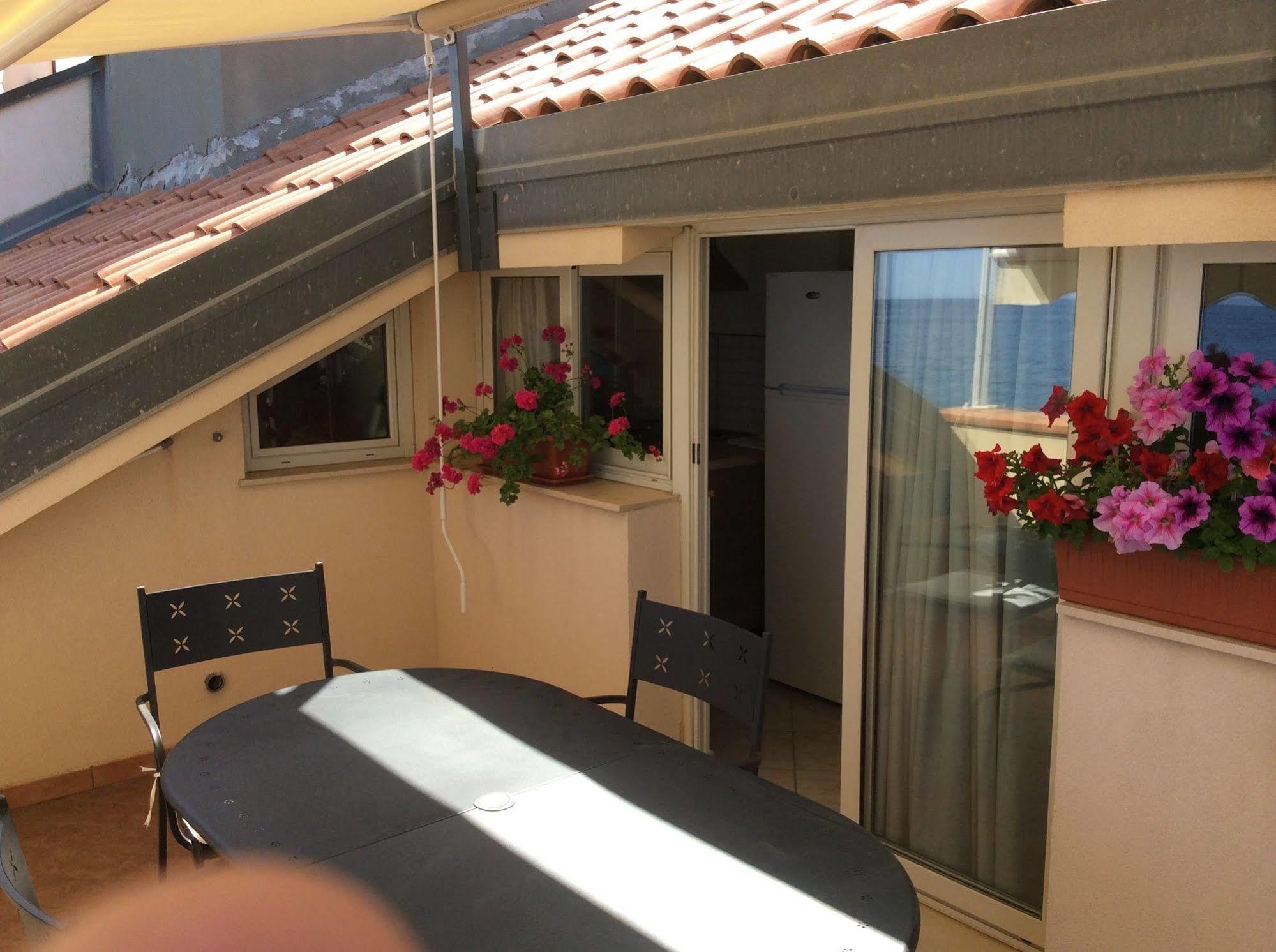 Casa Vacanze Samira Fondachello  Exterior photo